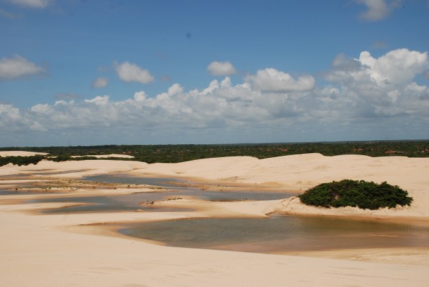 The Lençóis Maranhenses National Park is considered the “Brazilian Sahara”