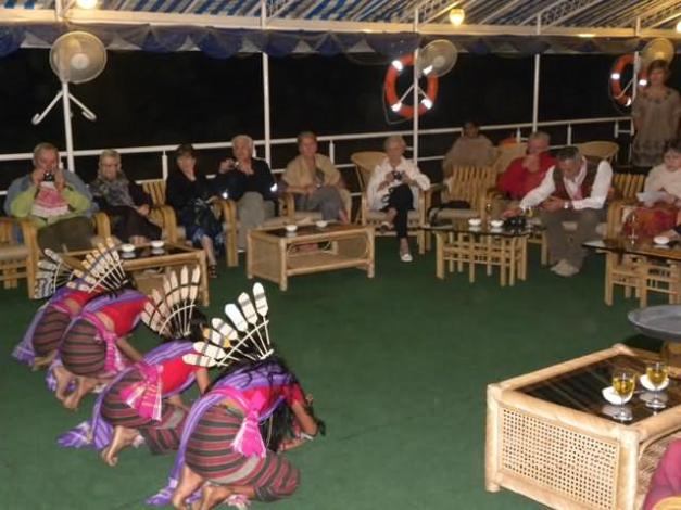 The Cruise is an excellent way to experience wildlife, culture and history