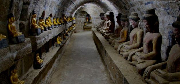 Buddha statues at Shittaung Temple