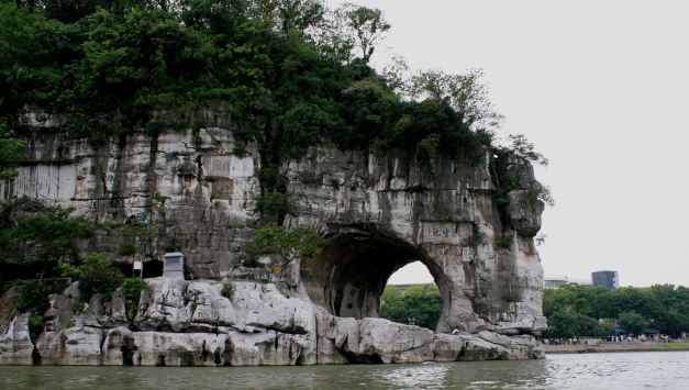 Elephant Trunk Hill is perhaps one of Guilins most reconised points