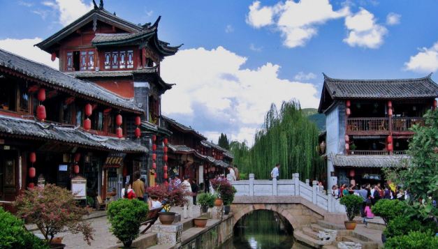 Ligiang is a fascinating water town