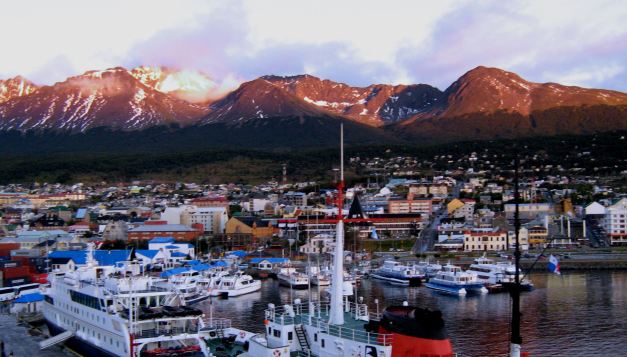 A cruise is the perfect way to experience the sights of Cape Horn